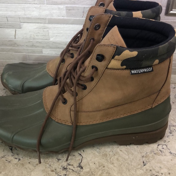 Sperry Duck Boots - Picture 2 of 4